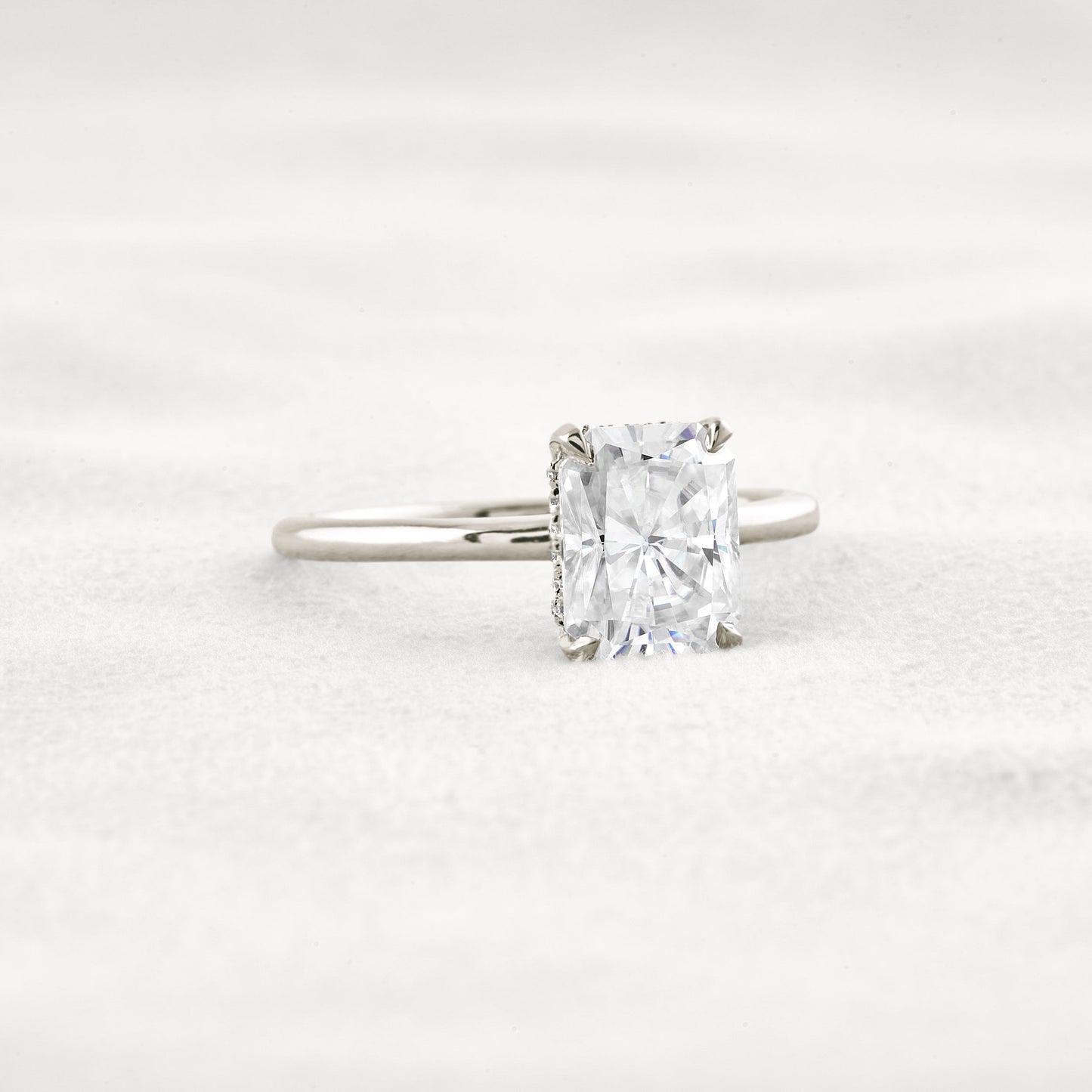 2.3 CT Radiant Cut Solitaire Moissanite Diamond Engagement Ring