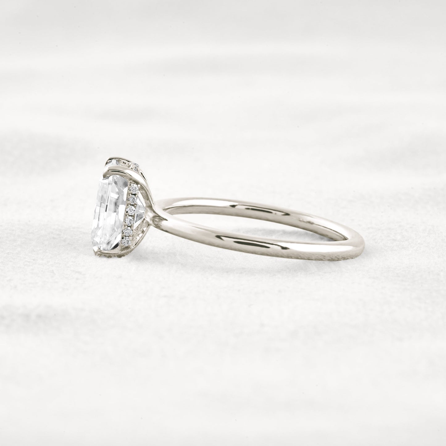 2.3 CT Radiant Cut Solitaire Moissanite Diamond Engagement Ring