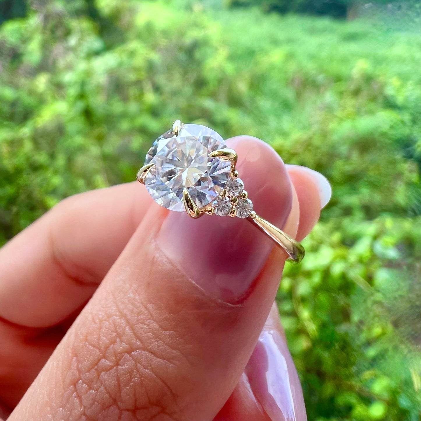 2.65 CT Round Moissanite Diamond Cluster Engagement Ring