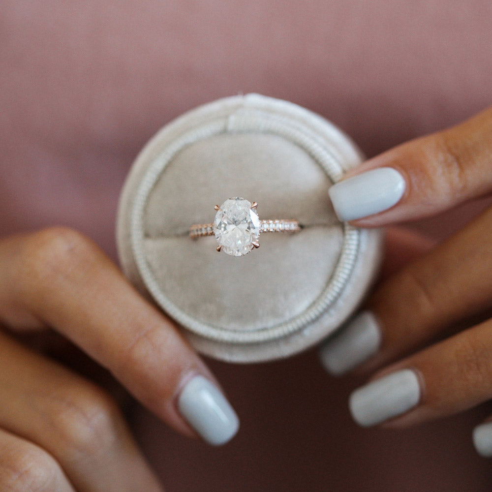 2.72 CT Oval Moissanite Diamond Three Stones Engagement Ring