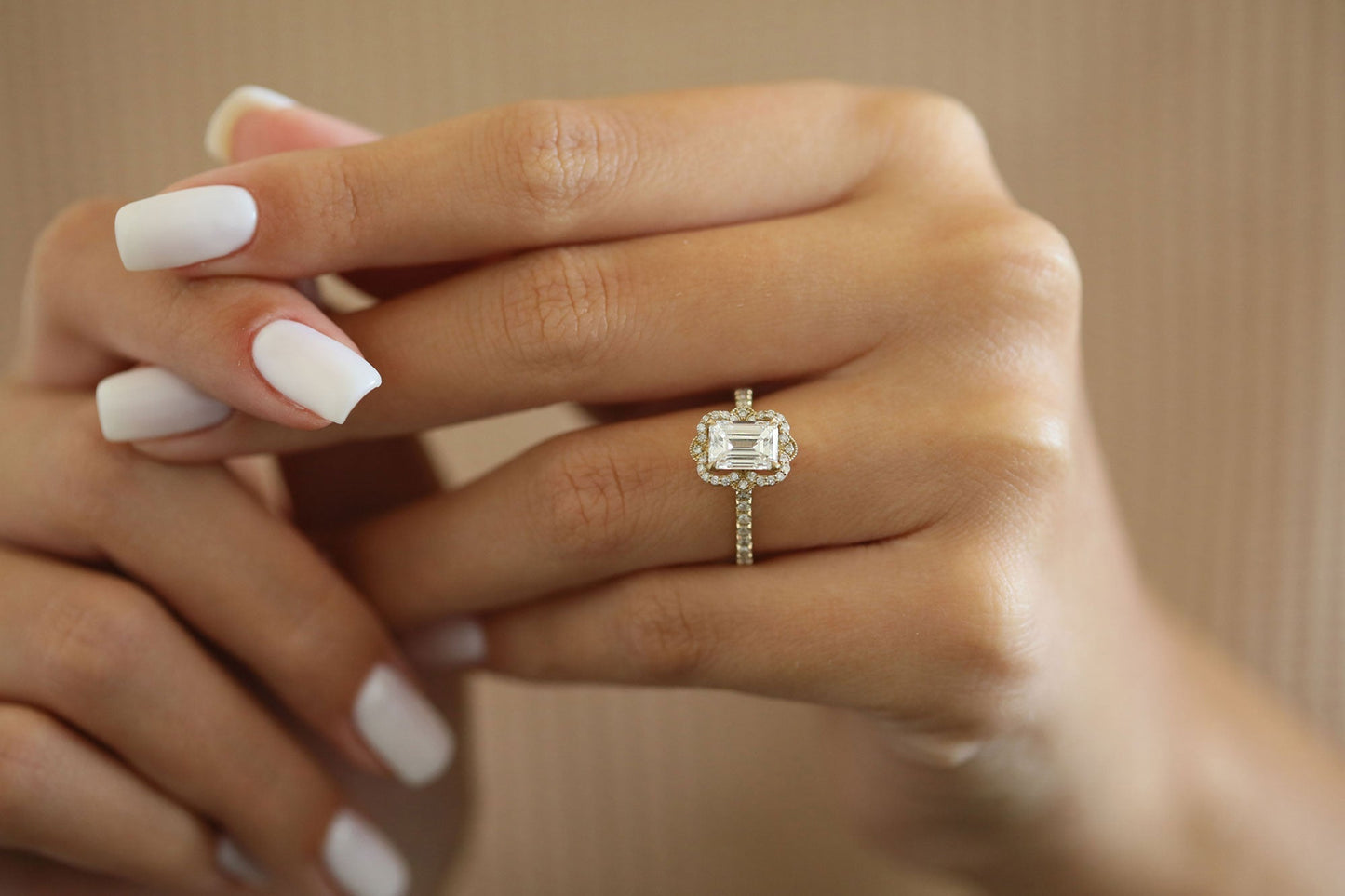 1.55 CT Emerald Moissanite Diamond Cluster Engagement Ring