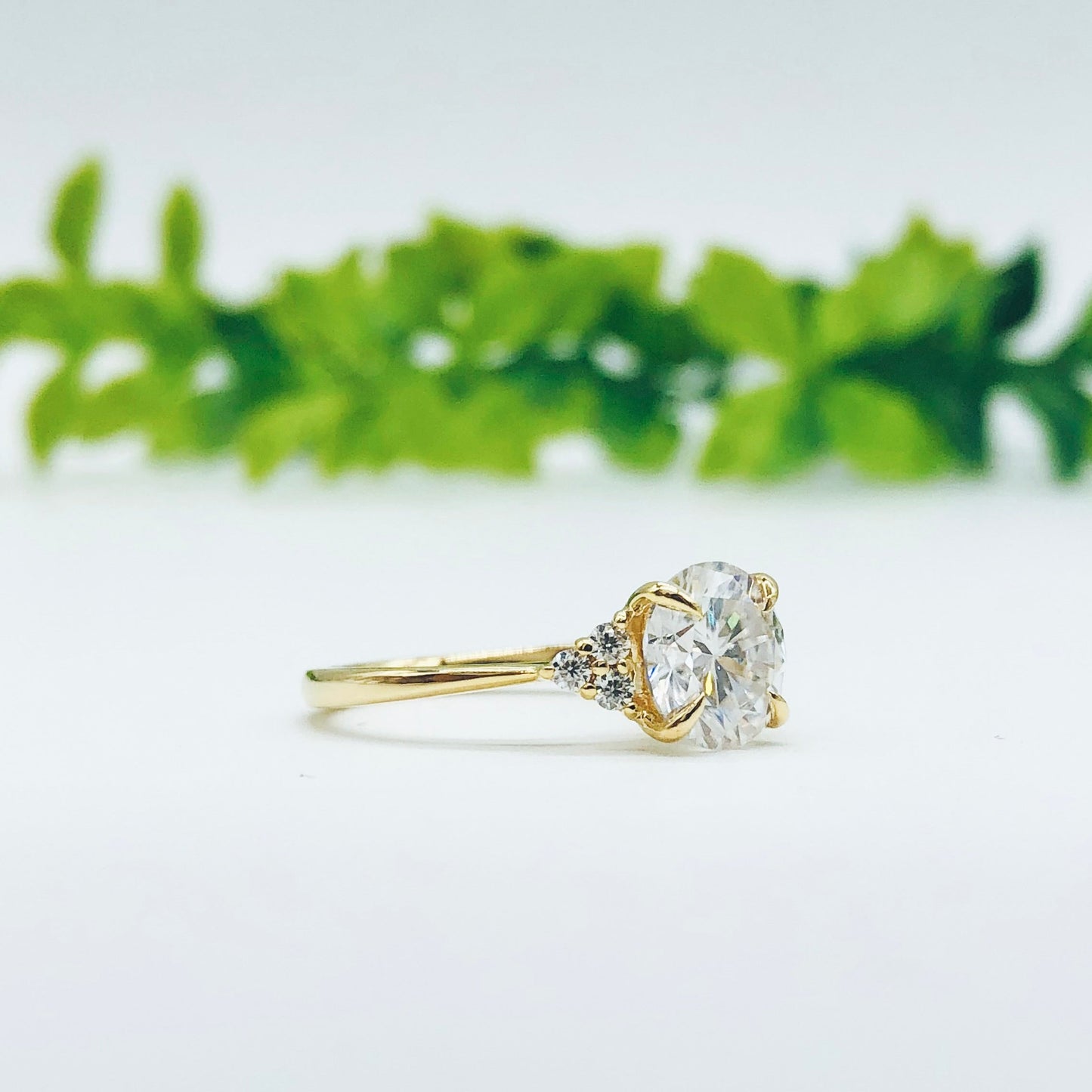 2.65 CT Round Moissanite Diamond Cluster Engagement Ring
