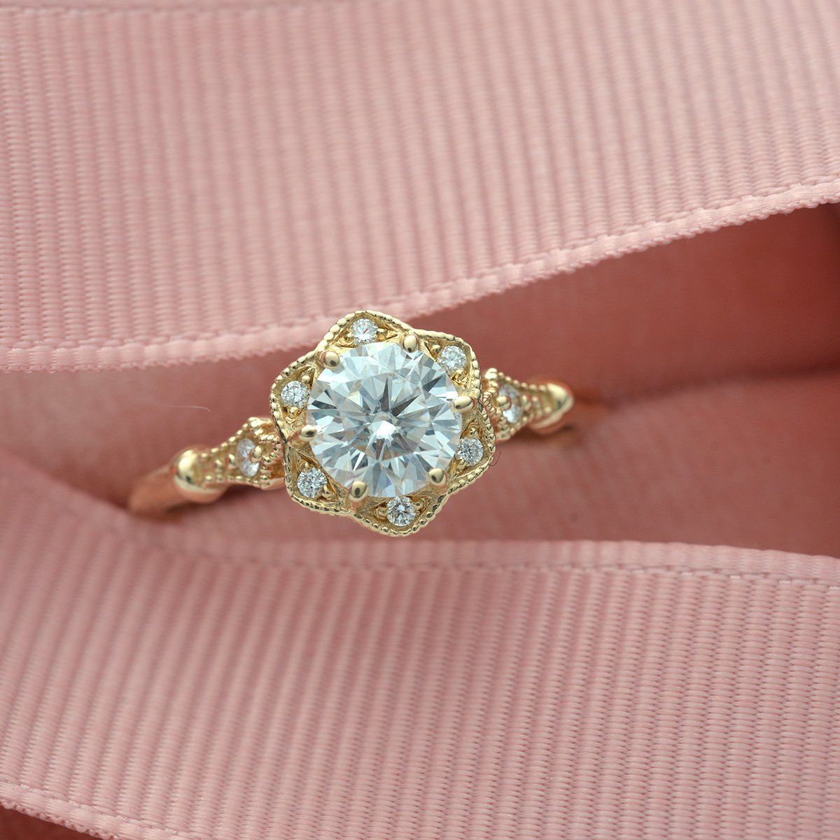 0.55 CT Round Moissanite Diamond Vintage Engagement Ring