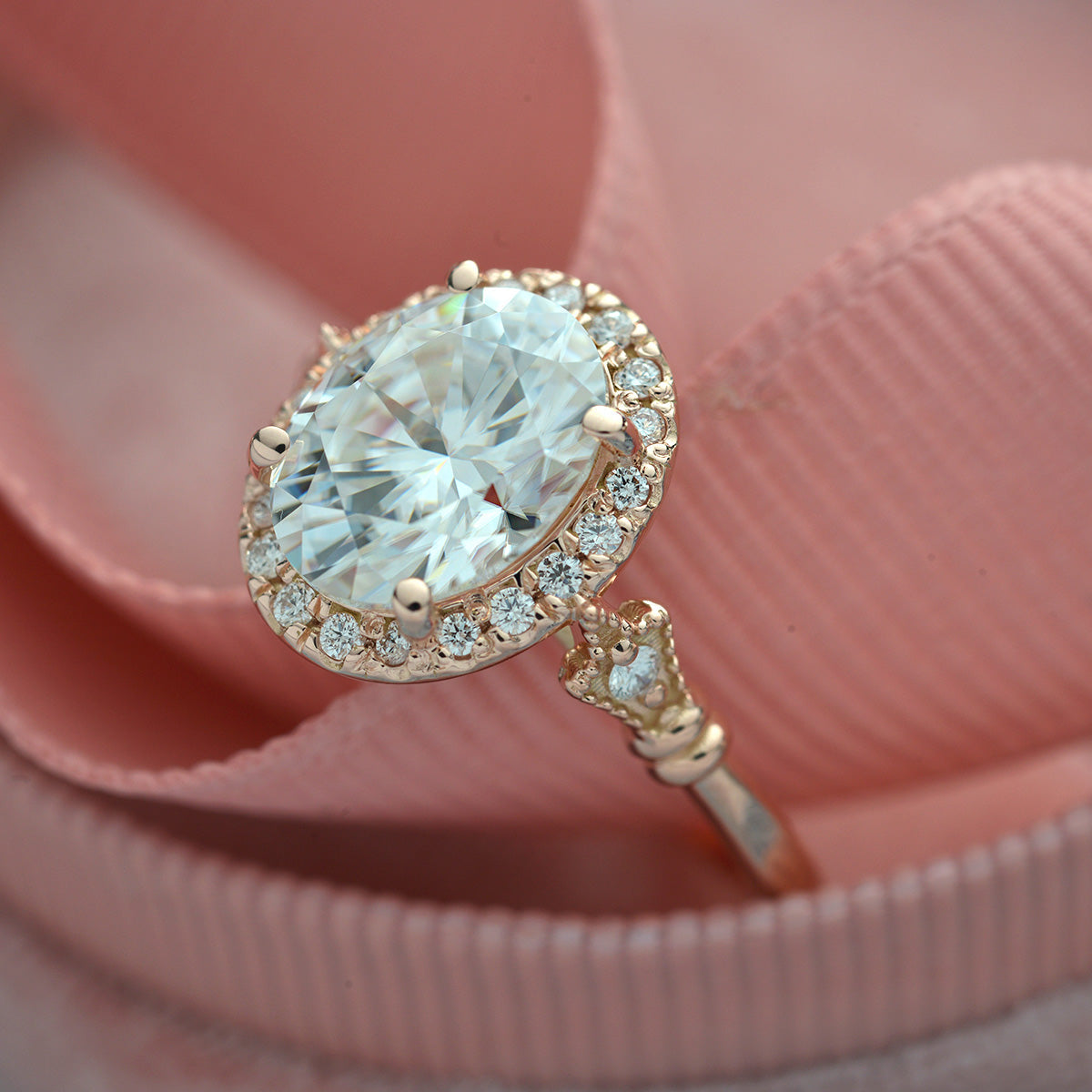 1.91 CT Oval Moissanite Diamond Halo Engagement Ring