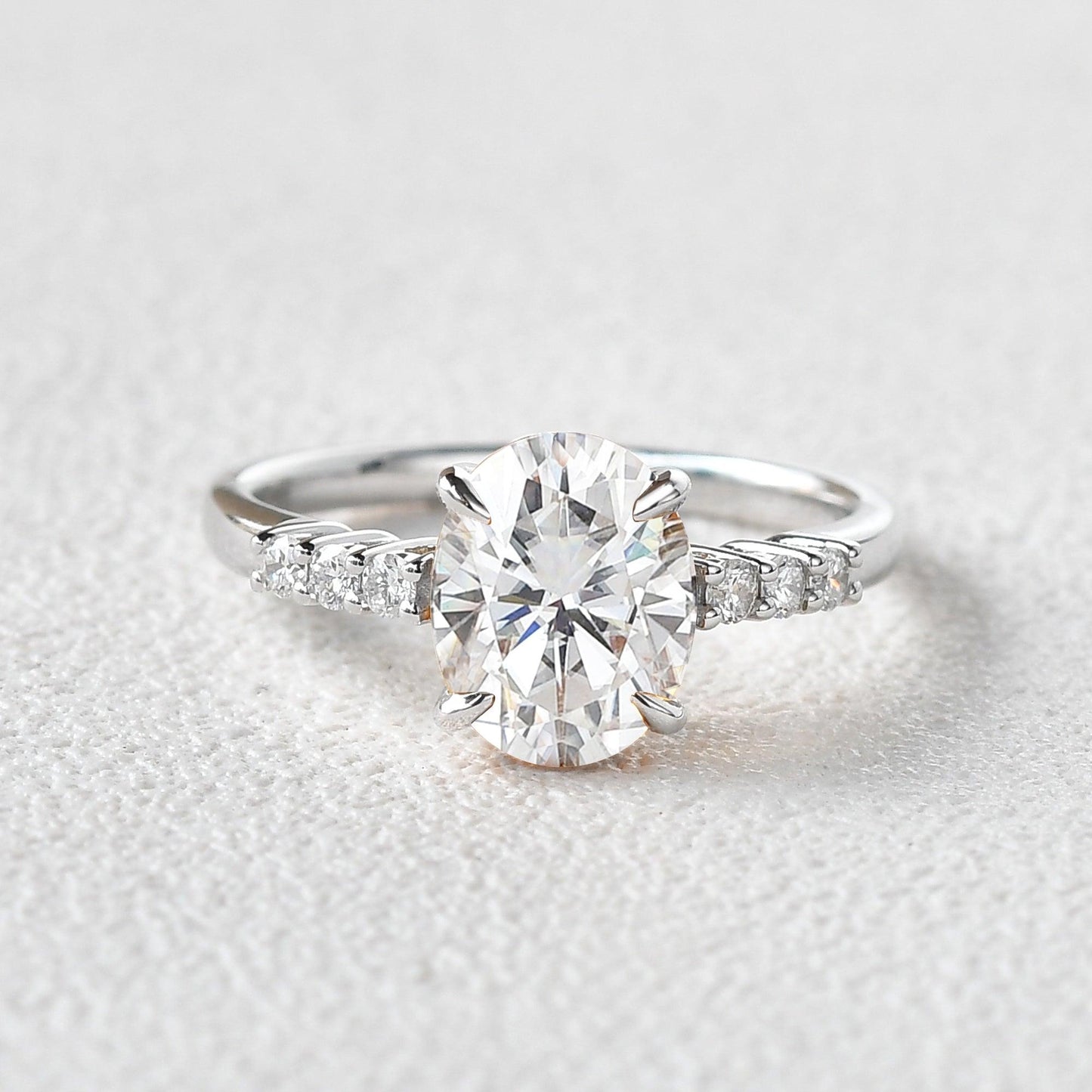 1.91 CT Oval Moissanite Diamond Solitaire Engagement Ring