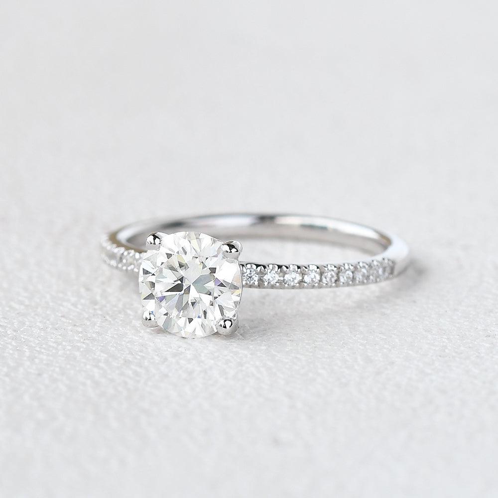 1.0 CT Round Moissanite Diamond Solitaire Engagement Ring