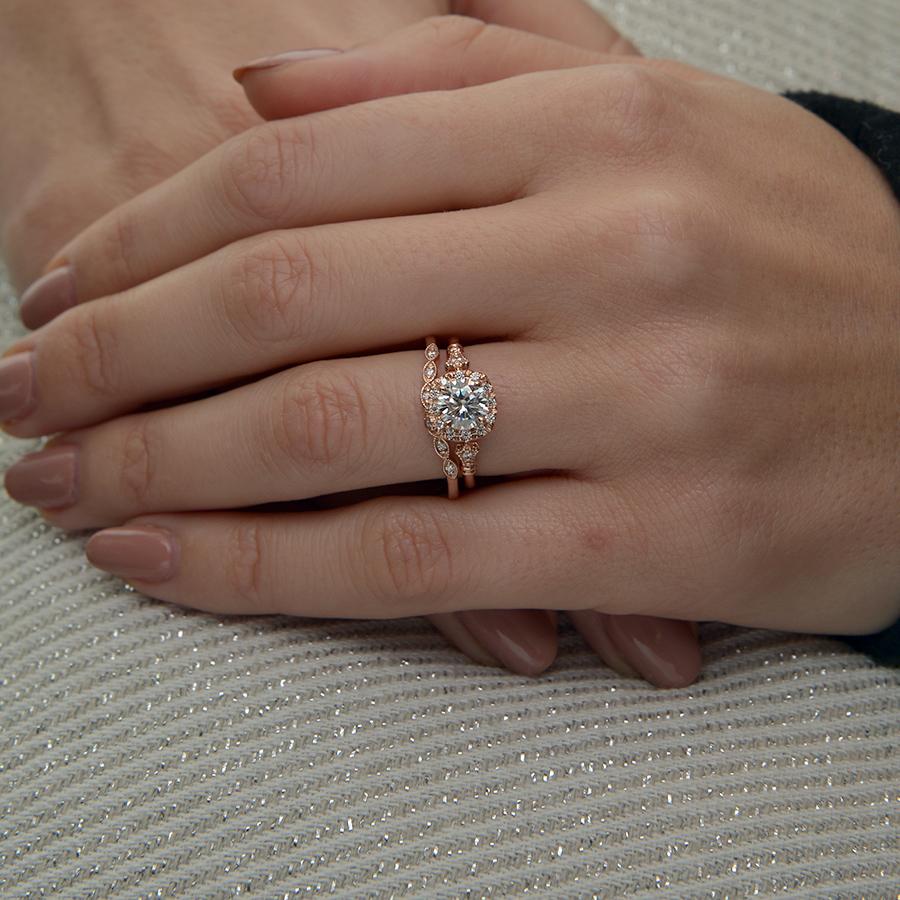 1.1 CT Round Moissanite Diamond Vintage Halo Engagement Ring