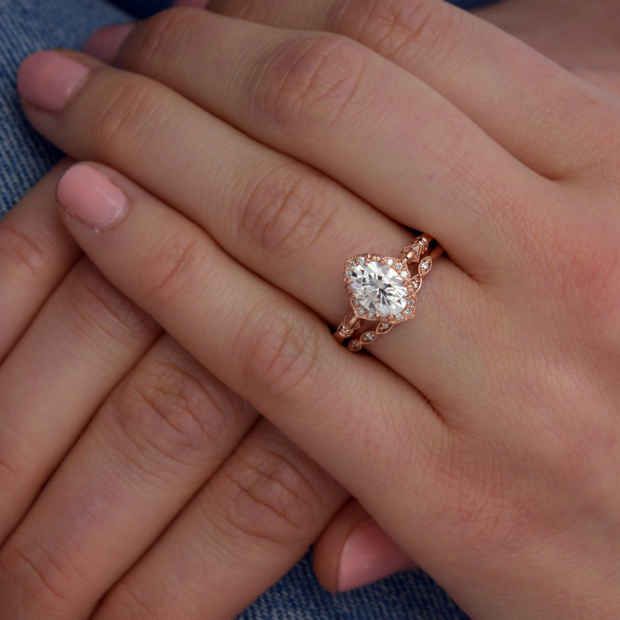 1.33 CT Oval Moissanite Diamond Vintage Engagement Ring