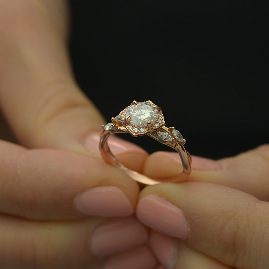 1.0 CT Round Moissanite Diamond Vintage Engagement Ring
