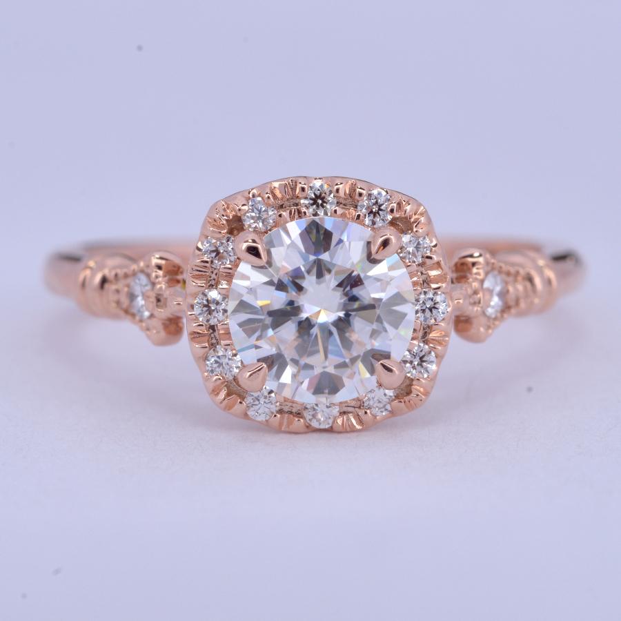 1.1 CT Round Moissanite Diamond Vintage Halo Engagement Ring
