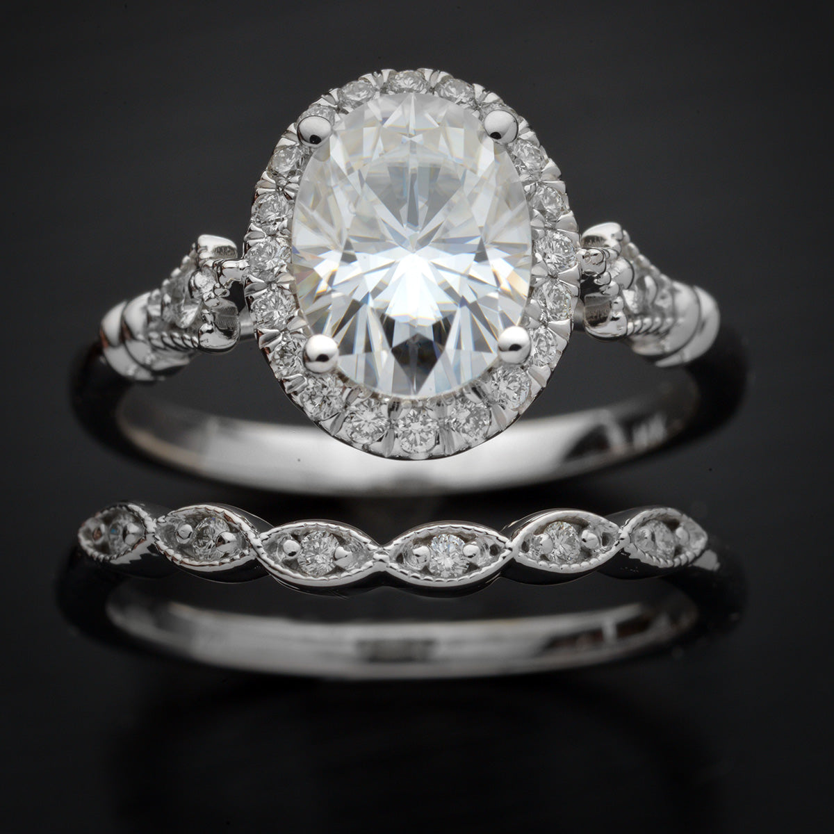 1.91 CT Oval Moissanite Diamond Halo Engagement Ring