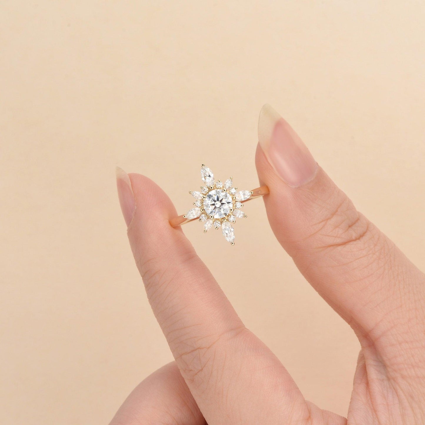 0.7 CT Round Moissanite Diamond Cluster Halo Engagement Ring