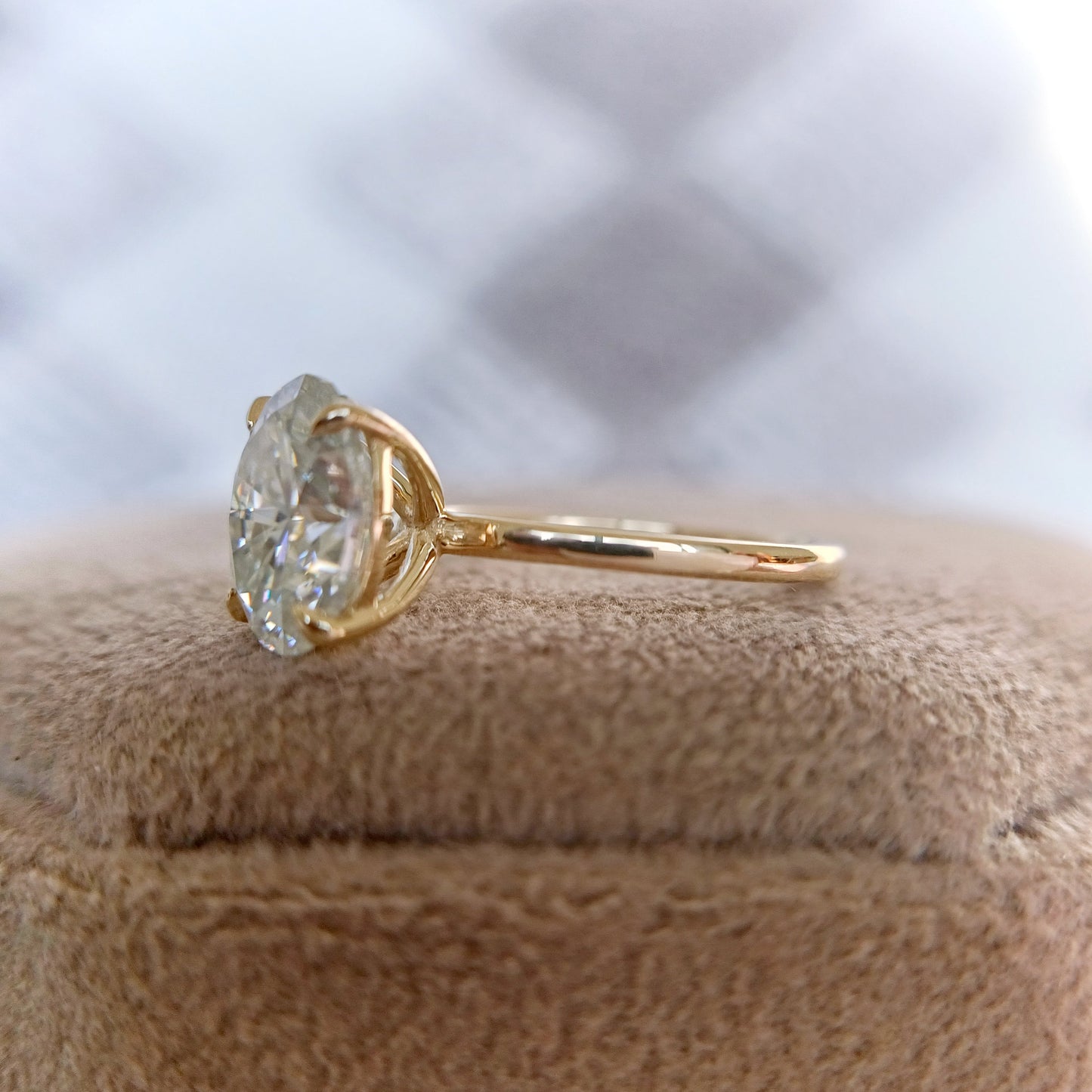 1.91 CT Oval Cut Solitaire Moissanite Diamond Engagement Ring