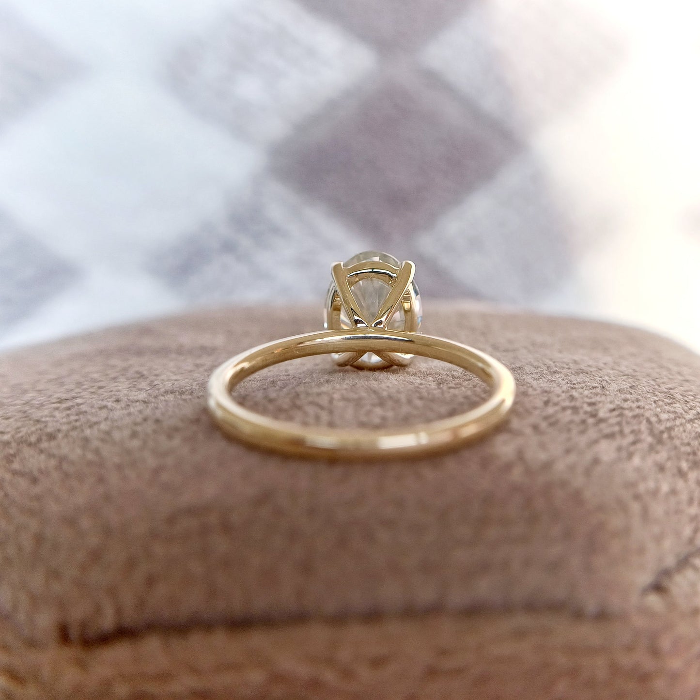 1.91 CT Oval Cut Solitaire Moissanite Diamond Engagement Ring
