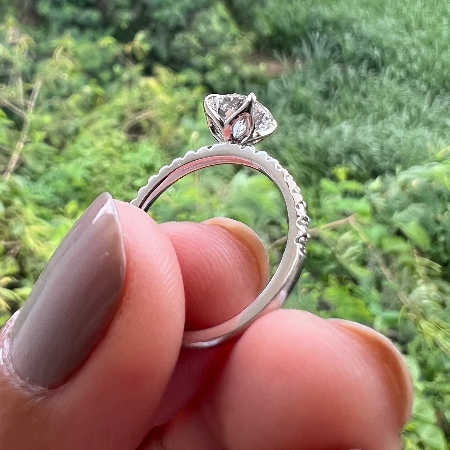 1.5 CT Round Moissanite Diamond Solitaire Engagement Ring