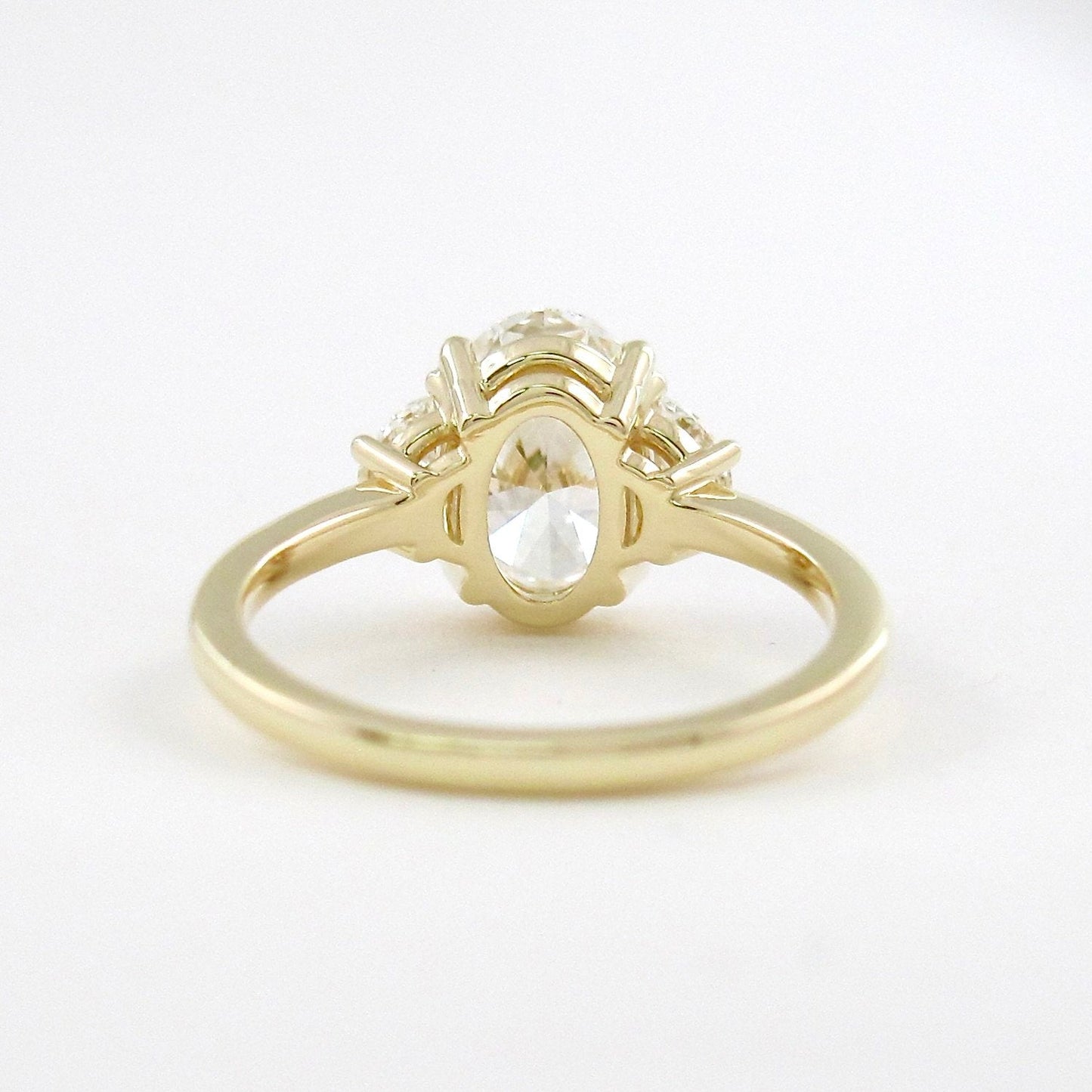 3.0 CT Oval Moissanite Diamond Three Stones Engagement Ring