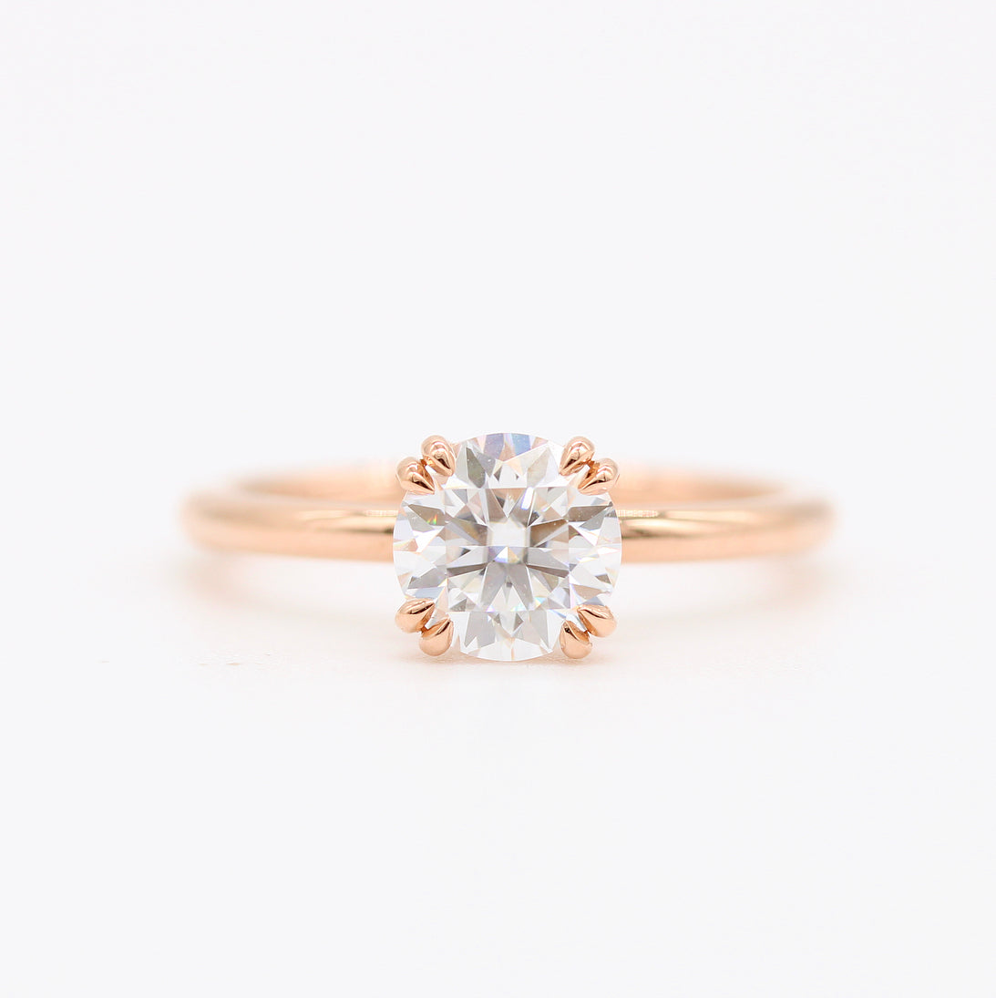 1.0 CT Round Moissanite Diamond Solitaire Engagement Ring