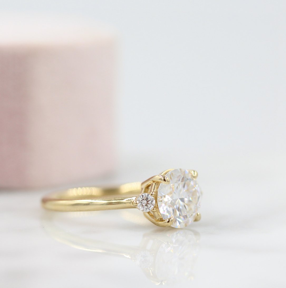 1.80 CT Round Moissanite Diamond Three Stones Engagement Ring