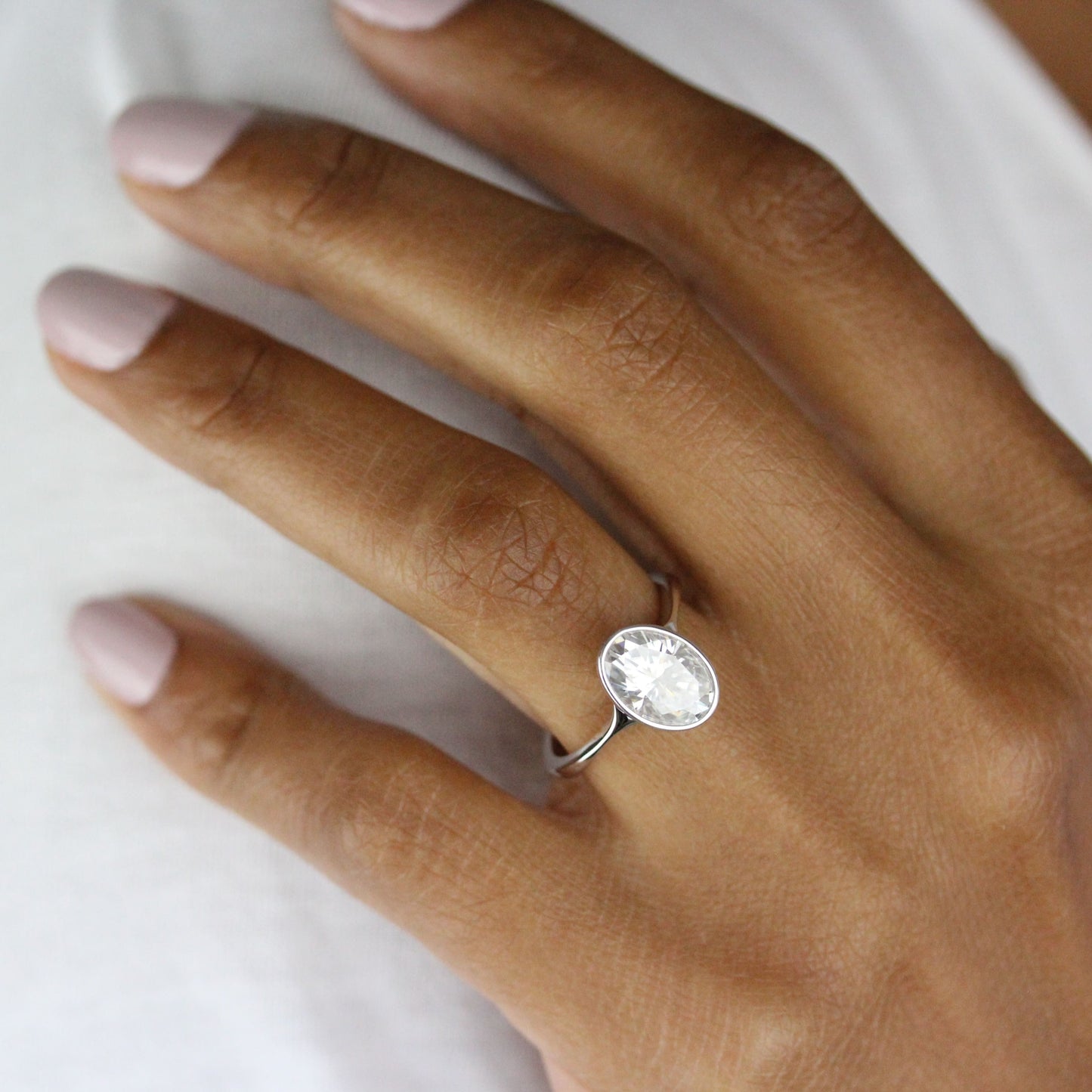 2.0-3.75 CT Oval Moissanite Diamond Bezel Solitaire Engagement Ring