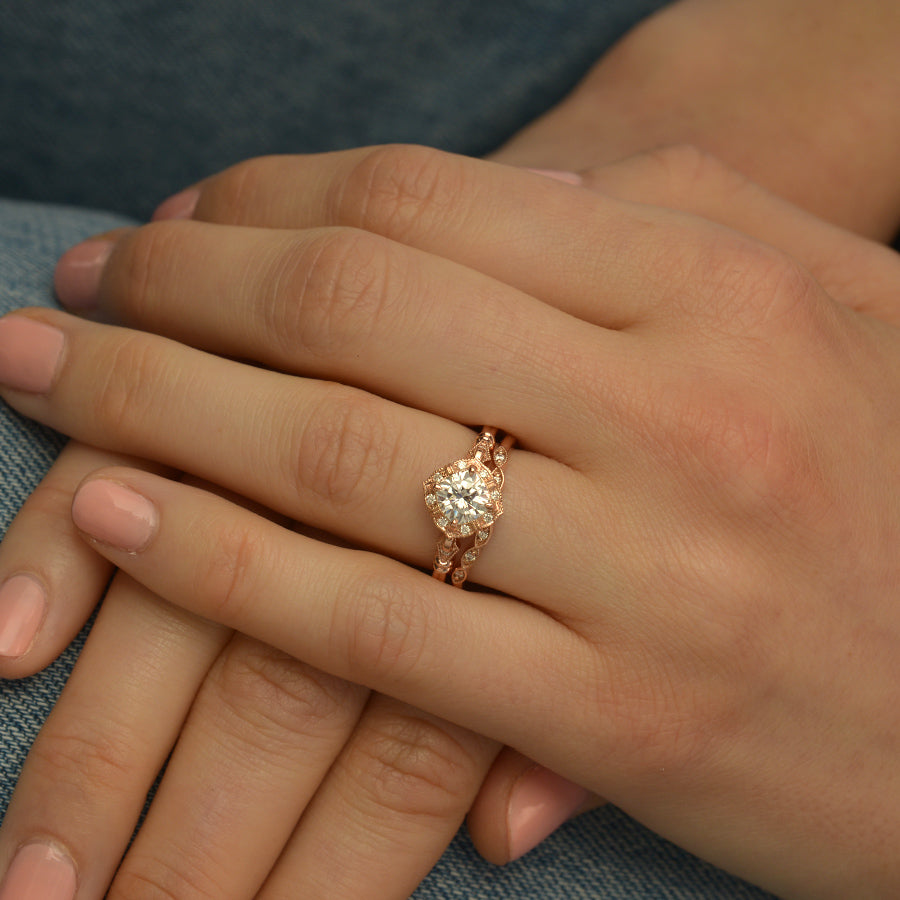 1.0 CT Round Moissanite Diamond Vintage Engagement Ring