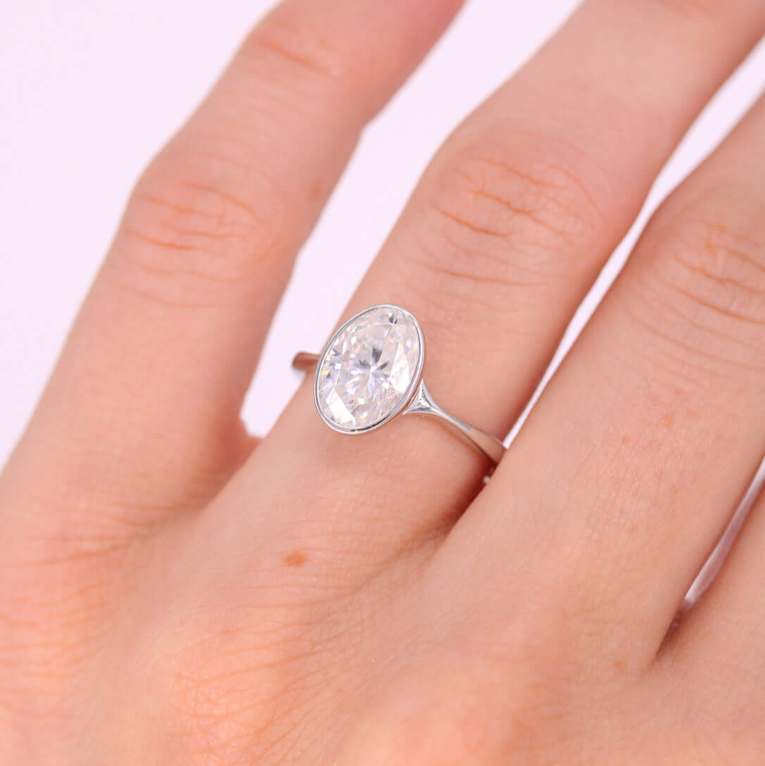 2.0-3.75 CT Oval Moissanite Diamond Bezel Solitaire Engagement Ring