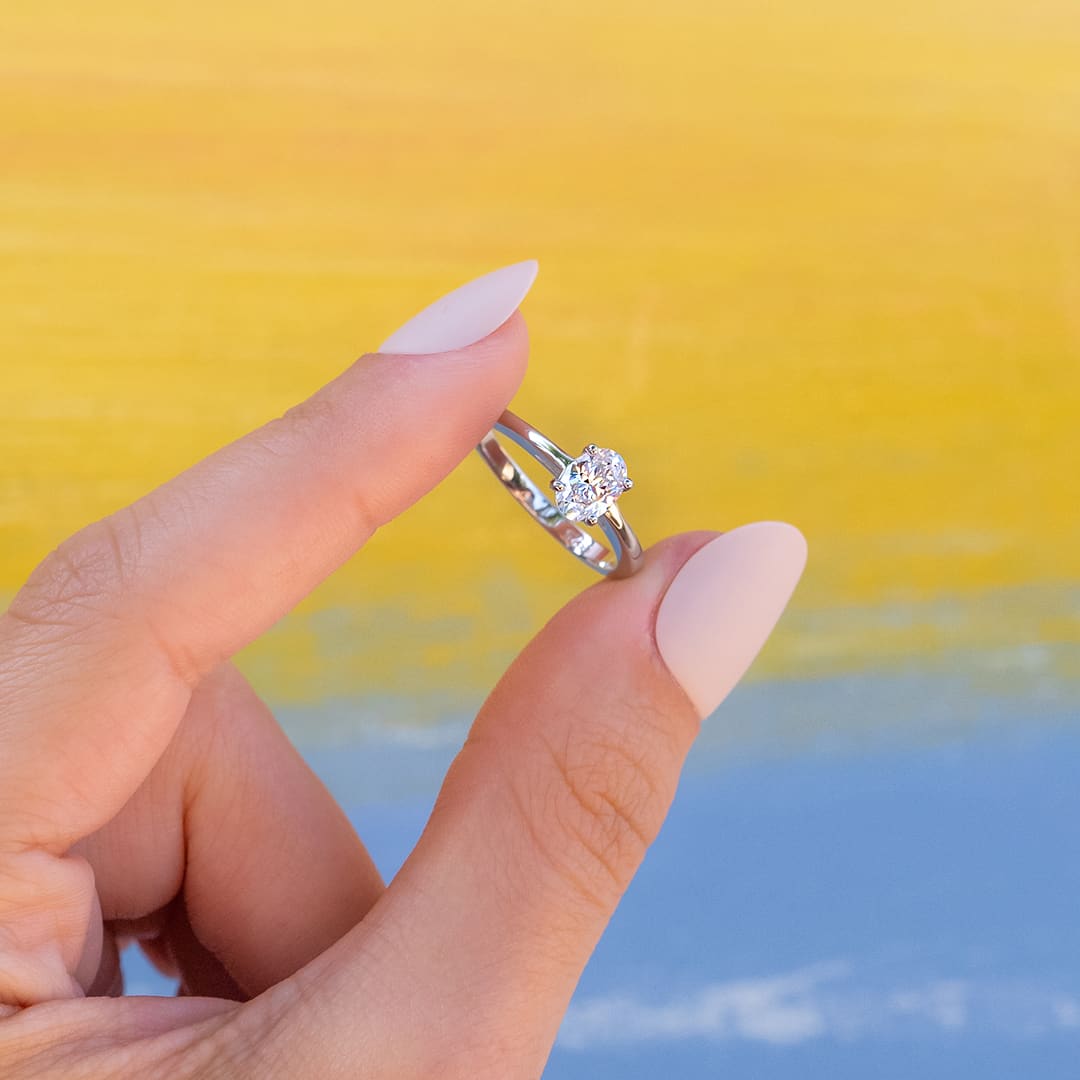1.33 CT Oval Moissanite Diamond Solitaire Engagement Ring