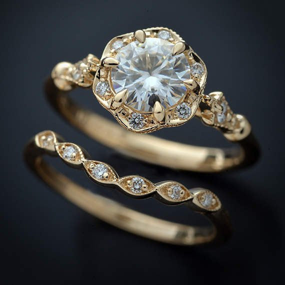 0.55 CT Round Moissanite Diamond Vintage Engagement Ring