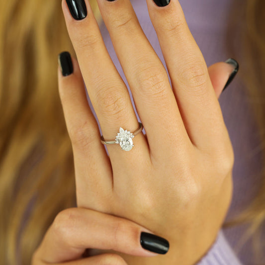 2.1 CT Oval Moissanite Diamond Cluster Engagement Ring