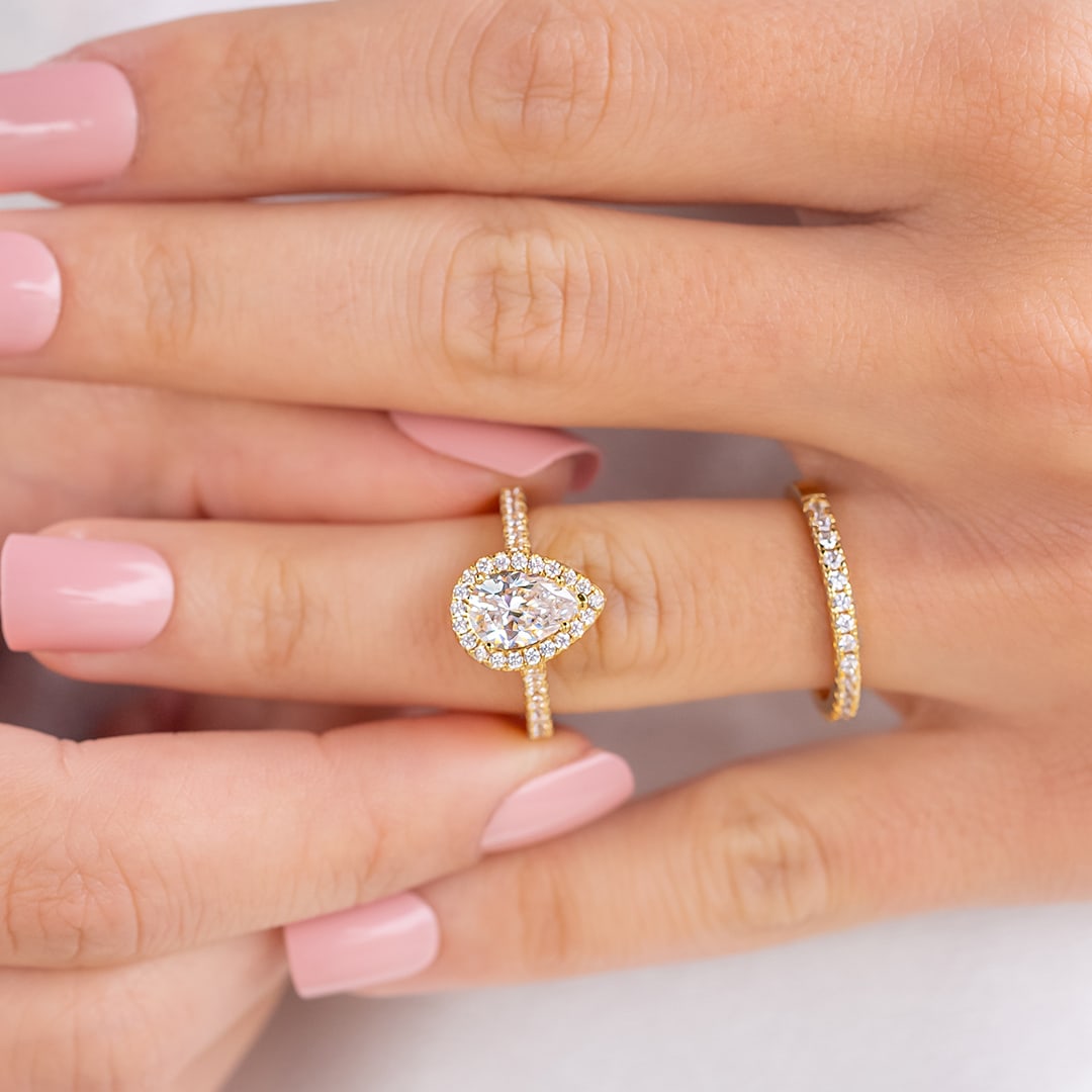 1.33 CT Pear Moissanite Diamond Halo Engagement Ring