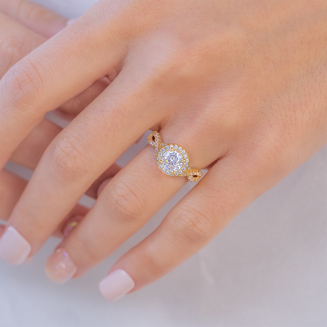 1.50 CT Oval Moissanite Diamond Halo Engagement Ring