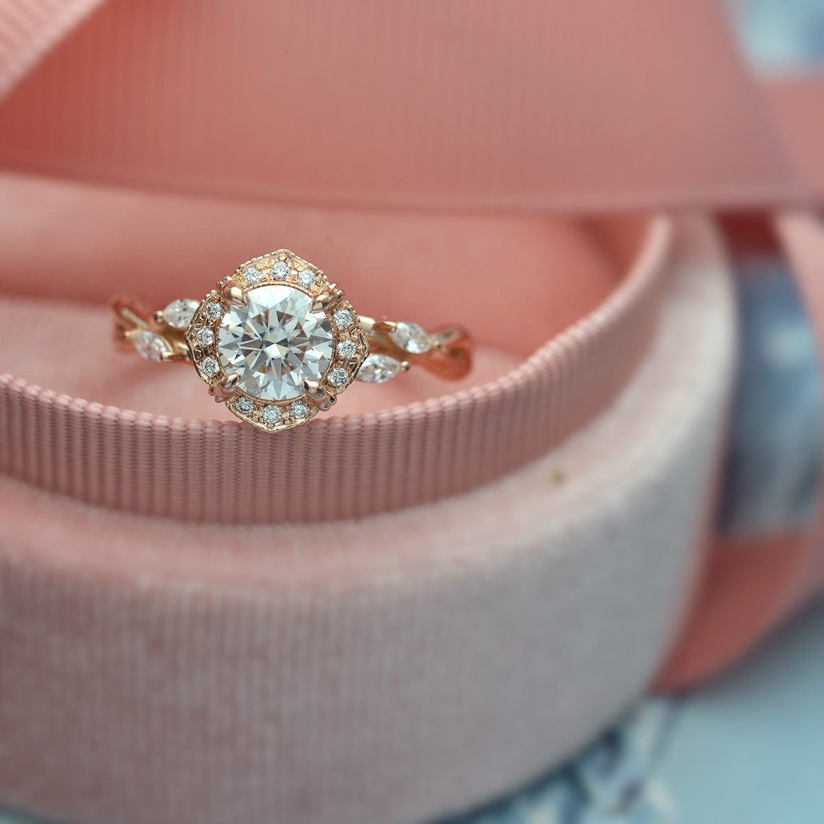 1.0 CT Round Moissanite Diamond Vintage Engagement Ring