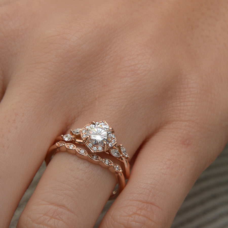 1.0 CT Round Moissanite Diamond Vintage Engagement Ring