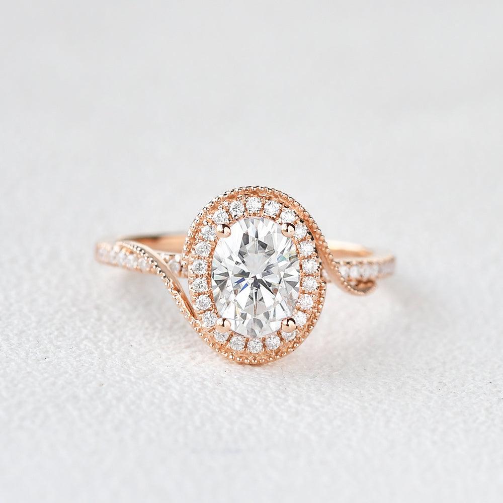 1.33 CT Oval Moissanite Diamond Halo Engagement Ring