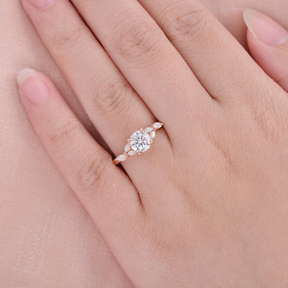 1.0 CT Round Moissanite Diamond Cluster Engagement Ring