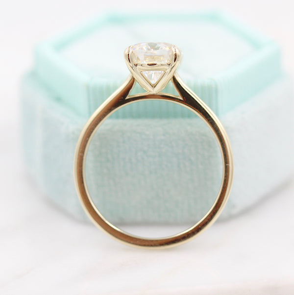 2.40 CT Oval Moissanite Diamond Solitaire Engagement Ring
