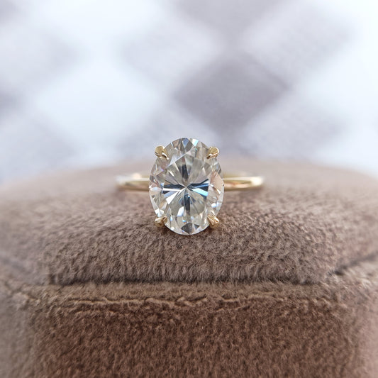 1.91 CT Oval Cut Solitaire Moissanite Diamond Engagement Ring