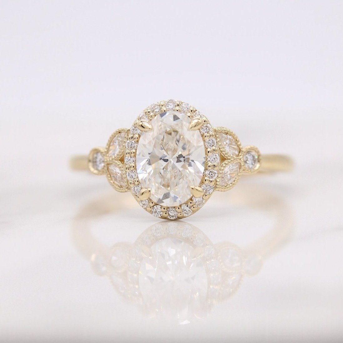 1.33 CT Oval Moissanite Diamond Halo Engagement Ring