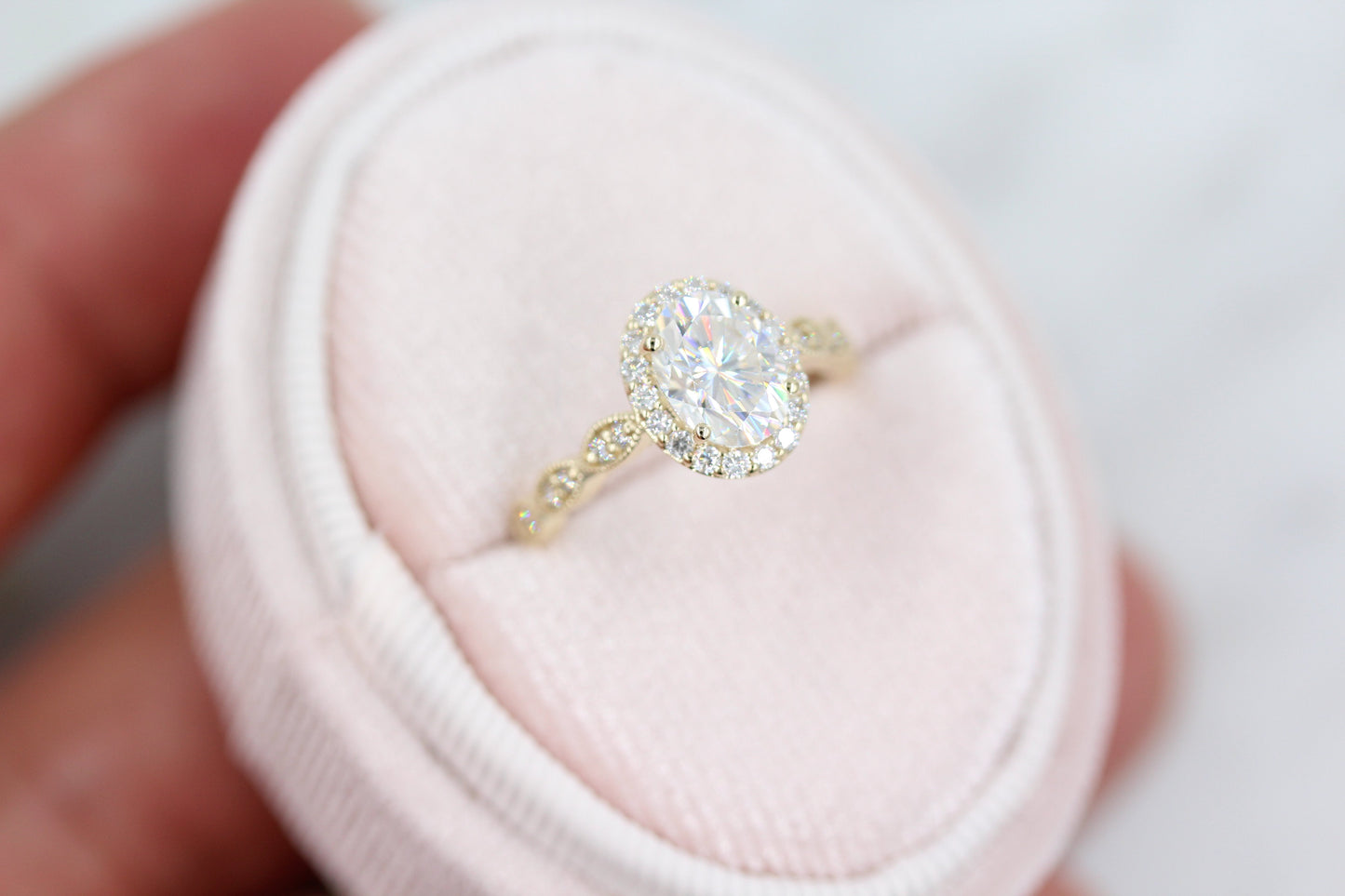 1.33 CT Oval Moissanite Diamond Halo Engagement Ring
