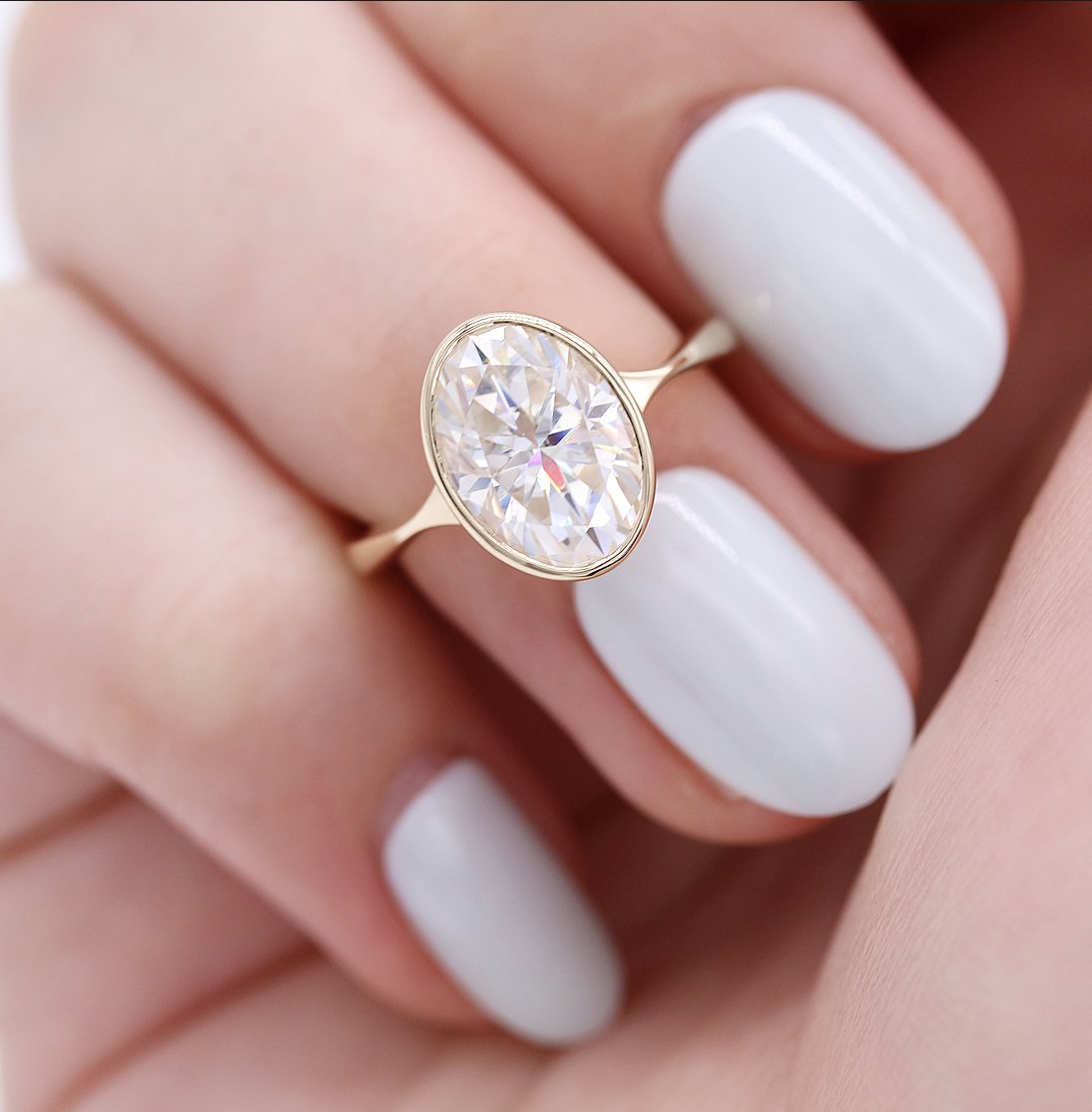 2.0 CT Oval Moissanite Diamond Bezel Solitaire Engagement Ring
