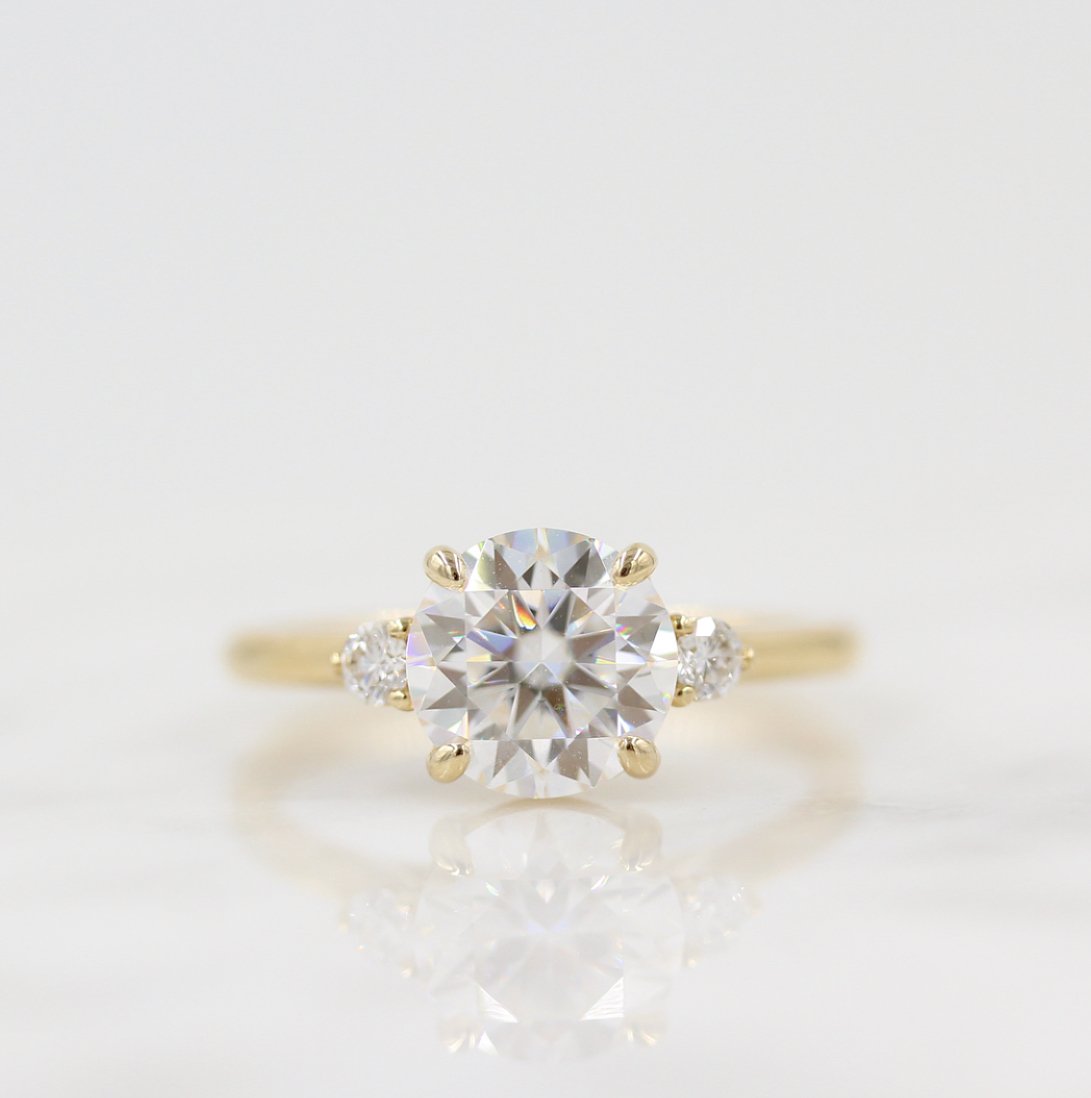1.80 CT Round Moissanite Diamond Three Stones Engagement Ring