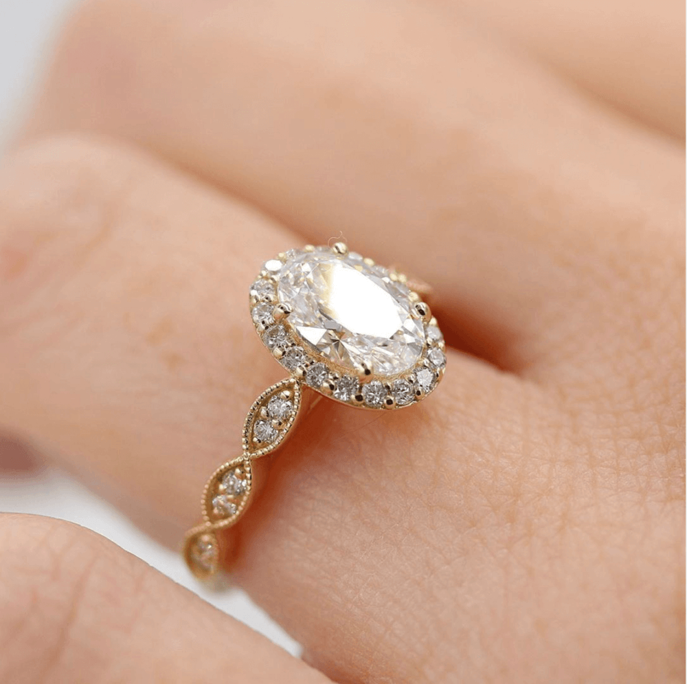 1.33 CT Oval Moissanite Diamond Halo Engagement Ring