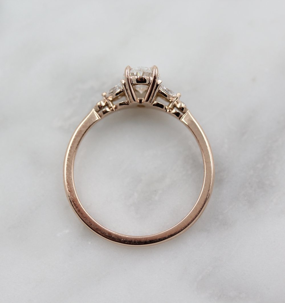 1.0 CT Oval Moissanite Diamond Cluster Engagement Ring